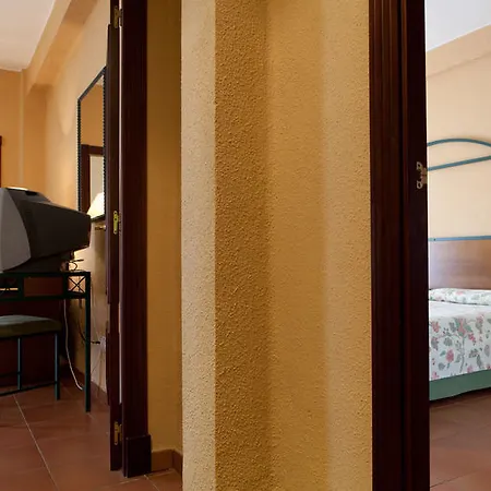 Hotell Intur Azor 3*