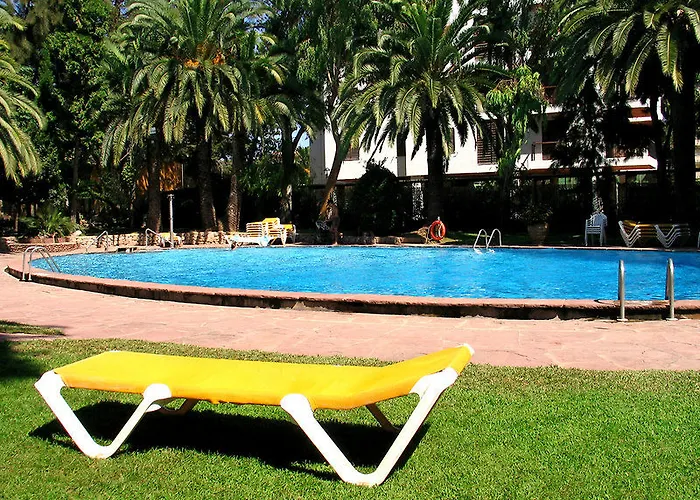 Intur Azor 3*