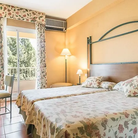Intur Azor 3* بينيكاسّين
