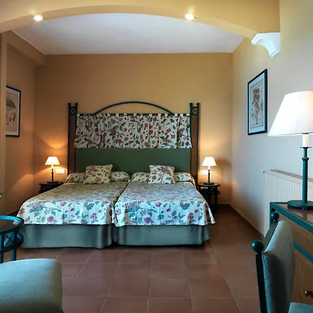 Intur Azor 3* بينيكاسّين